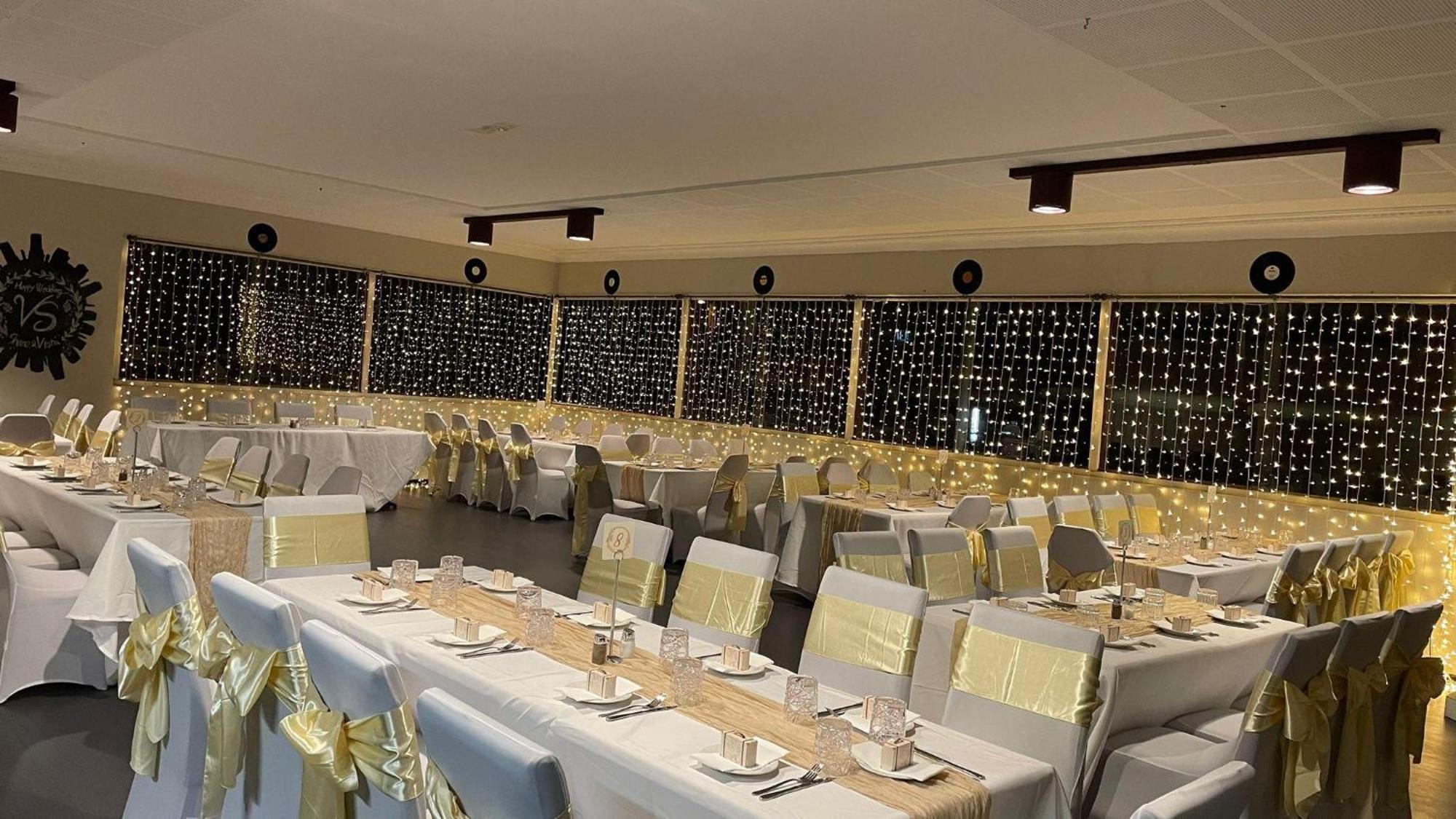 Club Hotel Глен Инес Екстериор снимка