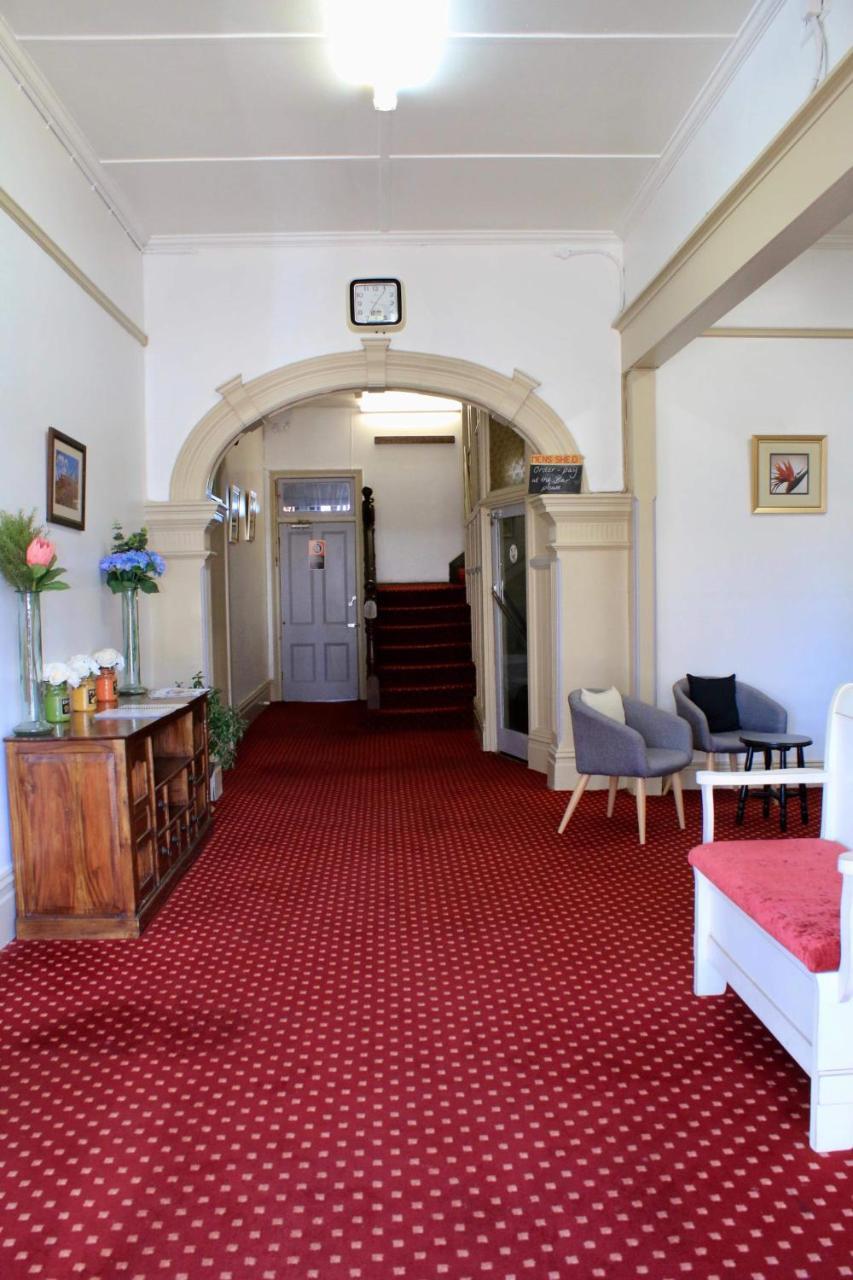 Club Hotel Глен Инес Екстериор снимка